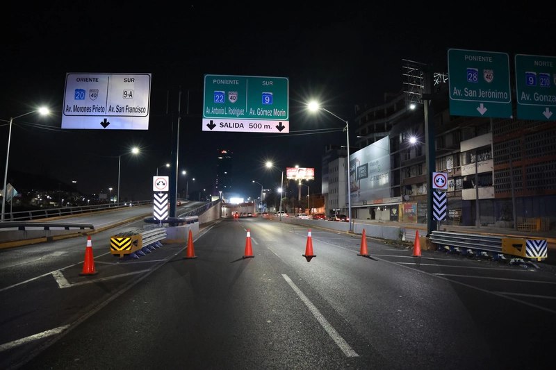 INTERVIENE SERVICIOS PÚBLICOS DE MONTERREY COMPLEJO VIAL GONZALITOS Y BACHEA AVENIDA CABEZADA EN ZONA&nbsp;NORTE