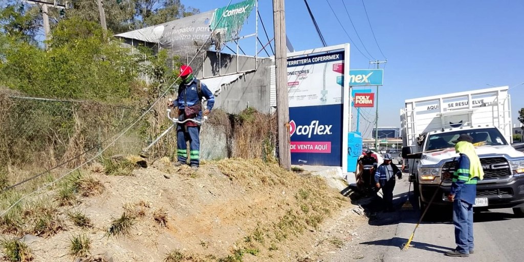 BRINDA MONTERREY MANTENIMIENTO A PLAZAS PÚBLICAS Y MÚLTIPLES AVENIDAS DURANTE LA SEMANA&nbsp;MAYOR
