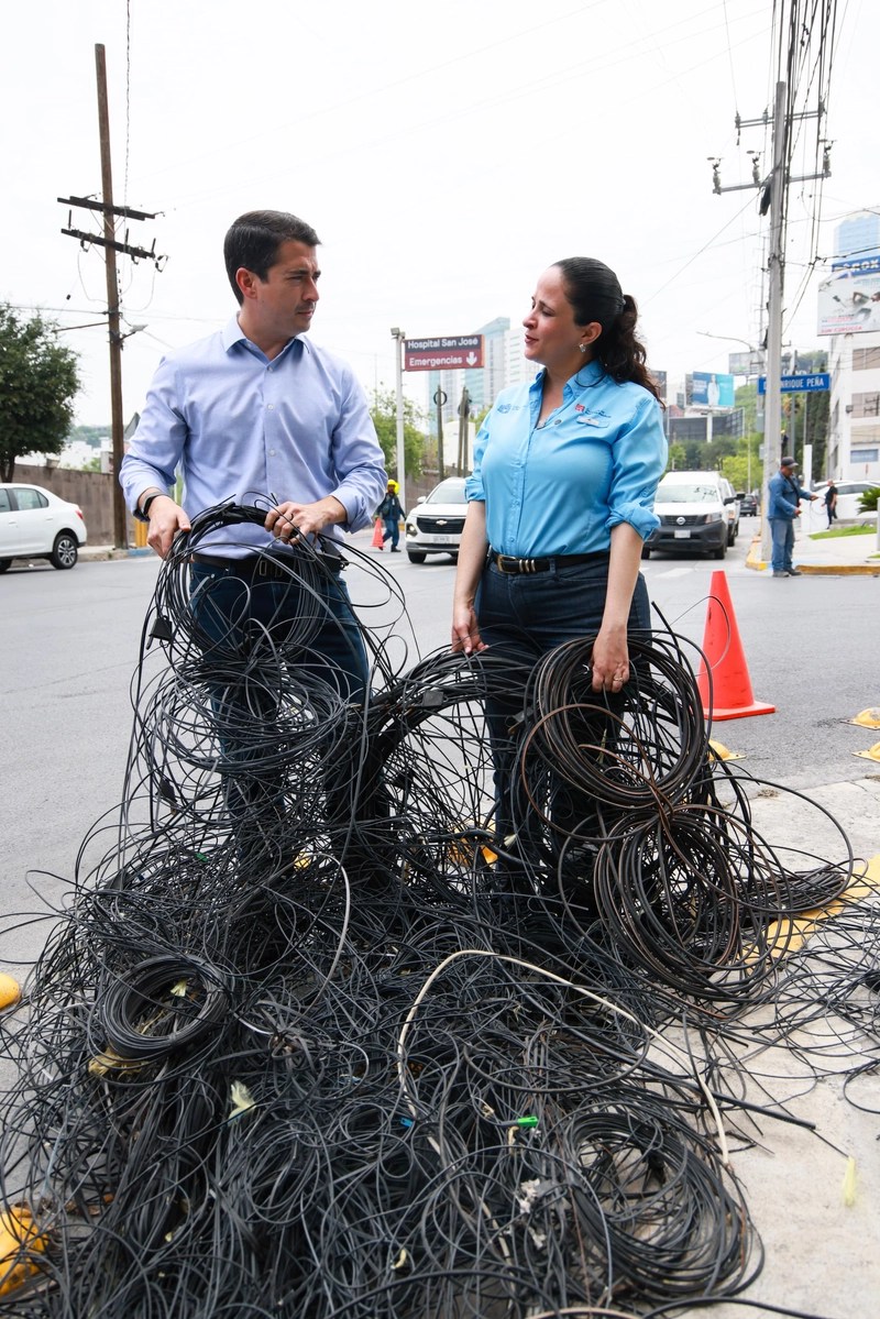 RETIRA MONTERREY CABLES EN DESUSO DURANTE OPERATIVO&nbsp;ESPECIAL