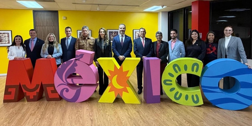 Inicia Adrián de la Garza gira de trabajo por Dallas,&nbsp;Texas