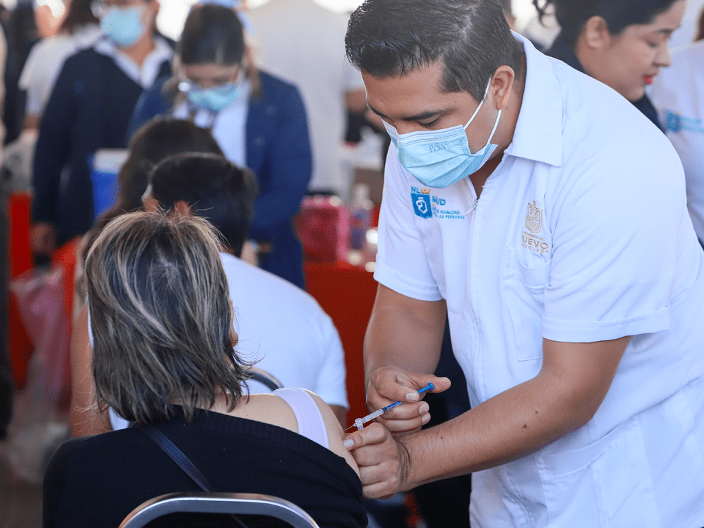 Aplica Salud más de 30 mil dosis de vacuna este fin de&nbsp;semana