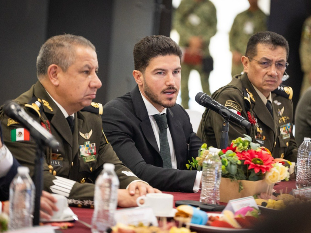 A no bajar la guardia llama el Gobernador Samuel García, a Mesa de Seguridad